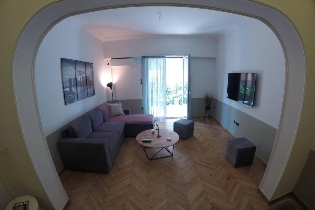 Acropolis View Huge Apartment - Centrally Located Athen Eksteriør bilde